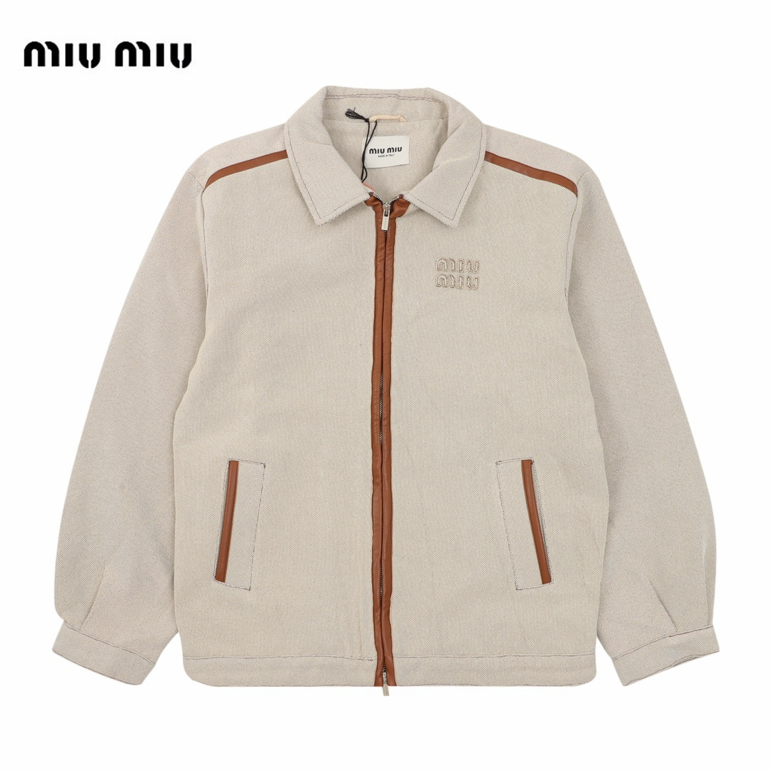 【Miumiu 公式旗艦店】 ミュウミュウ   ジャケット着  スウェット ご好評に付き再入荷！241122