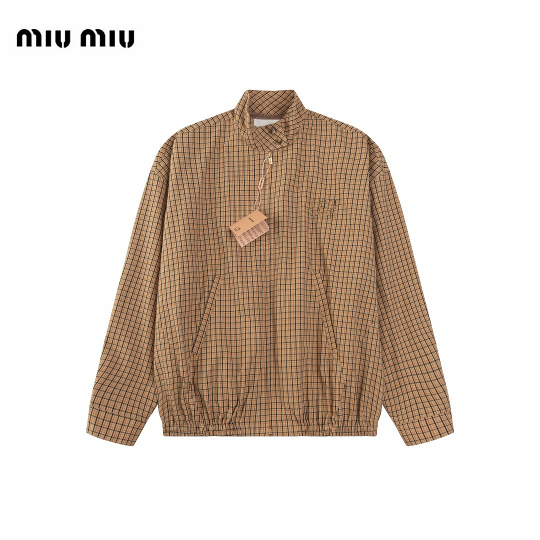 【Miumiu 公式旗艦店】 ミュウミュウ   ジャケット着  スウェット ご好評に付き再入荷！241122