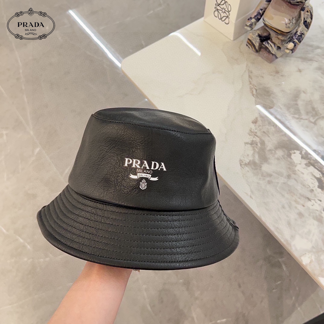 PRADA (プラダ)フィッシャーマンズハット  241125