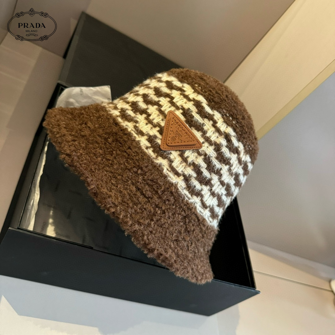 PRADA (プラダ)フィッシャーマンズハット  241125