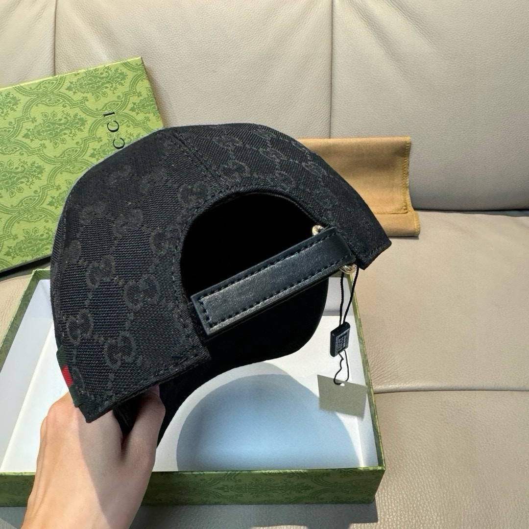 【GUCCI  クッチ 】【数量限定】 野球帽 / ハット  241126