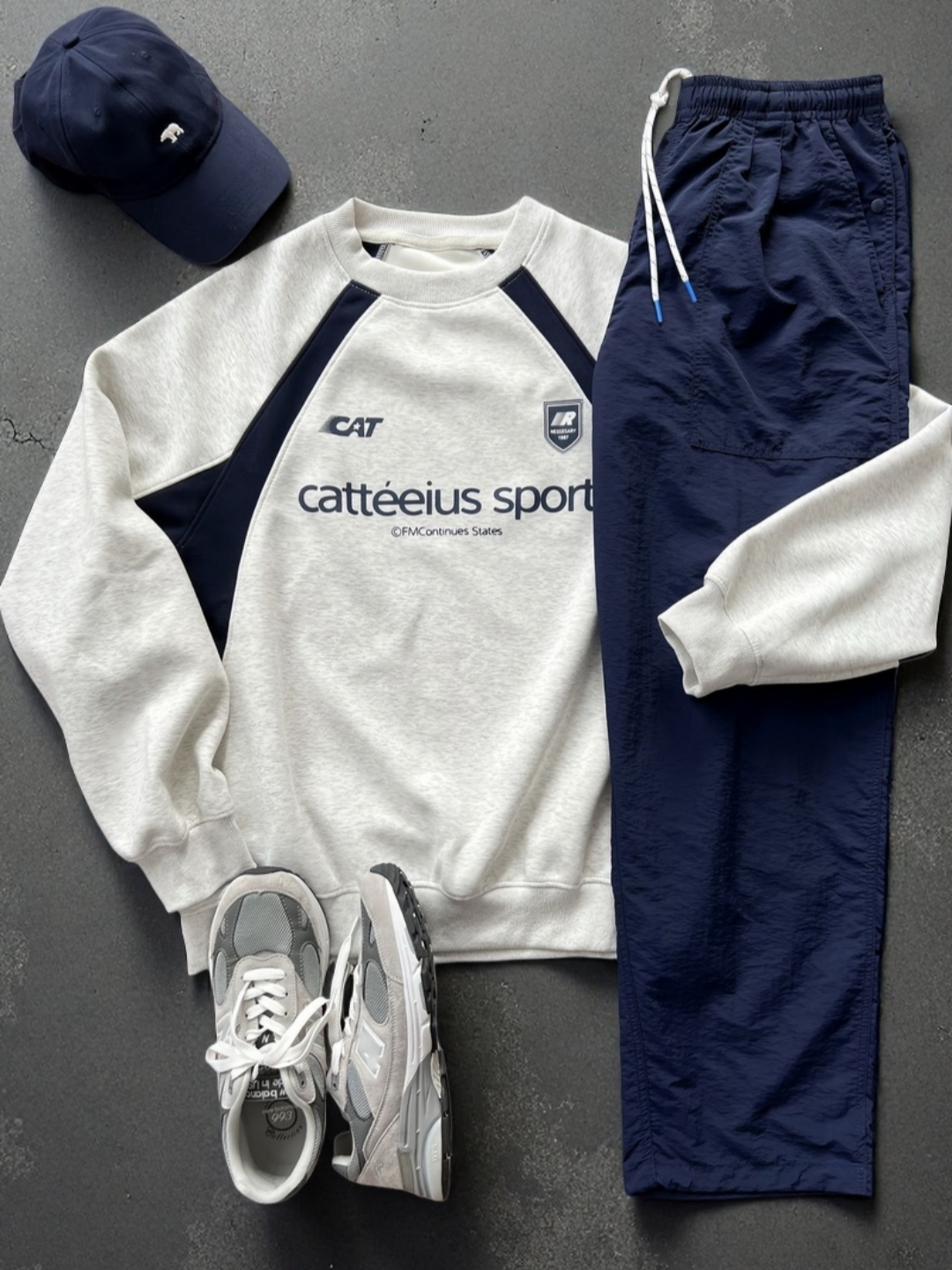 DG STUDIOS DG1159  バイカラースポーツスタイルセットアップ｜グレーネイビースウェット＋カーゴパンツ