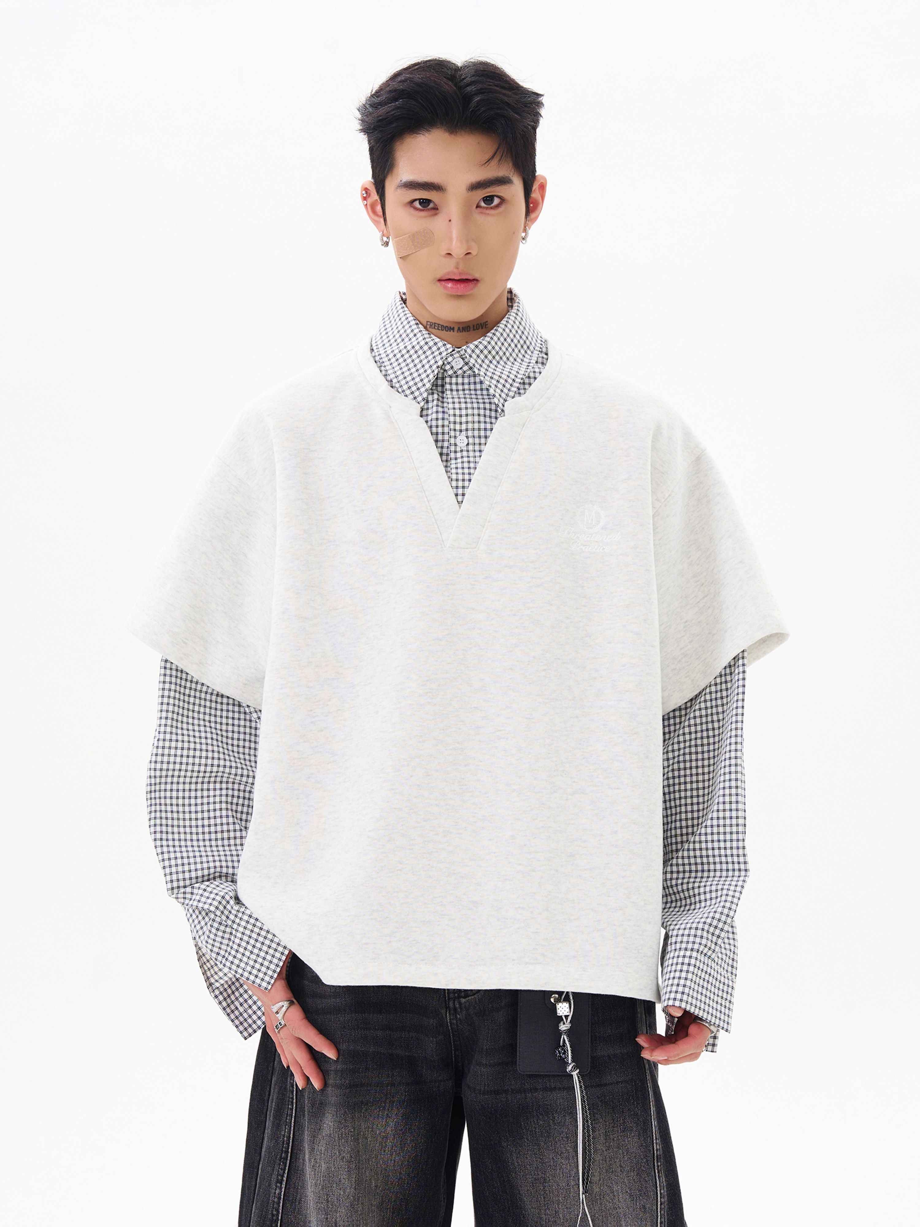 VINTAGE PLAID PANELED FAUX LAYERED HOODIE, UNISEX DG008235