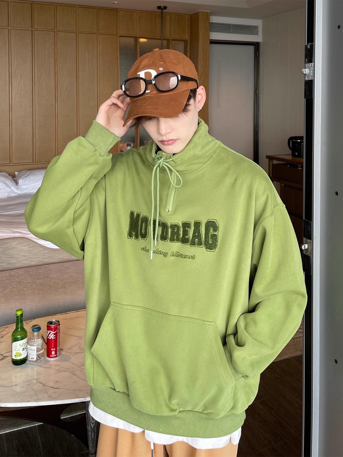 【韓国芸能人着用モデル / 3Color】HALF-ZIP HIGH NECK LETTER HOODIE KOREAN LOOSE DG008133