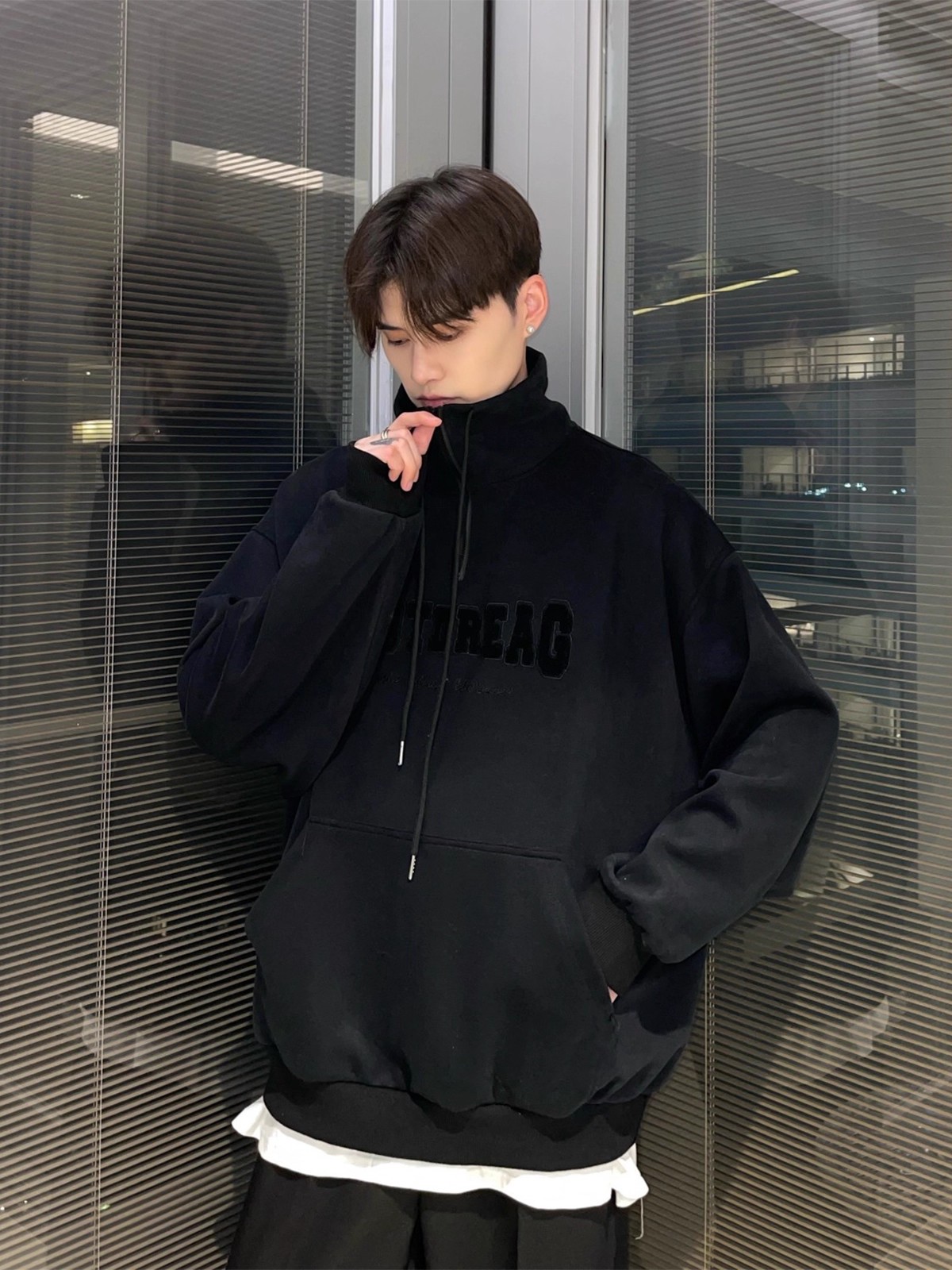 【韓国芸能人着用モデル / 3Color】HALF-ZIP HIGH NECK LETTER HOODIE KOREAN LOOSE DG008133