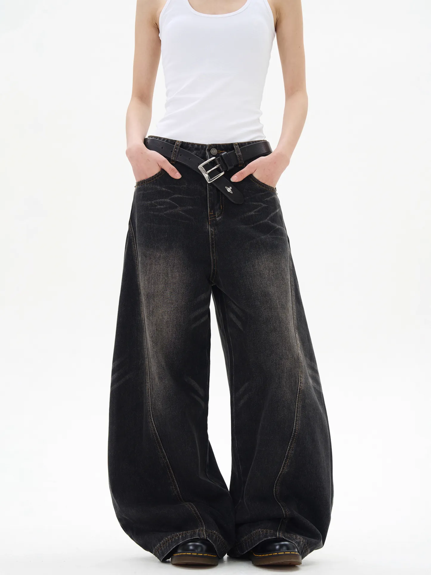 【😎保存数 No.1/UNISEX】 VINTAGE BLACK TAPERED JEANS DG008191