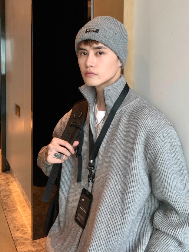 【あきにんき / 2Color】STAND COLLAR ZIP KNIT CARDIGAN MENS KOREAN LOOSE THICK DG008132