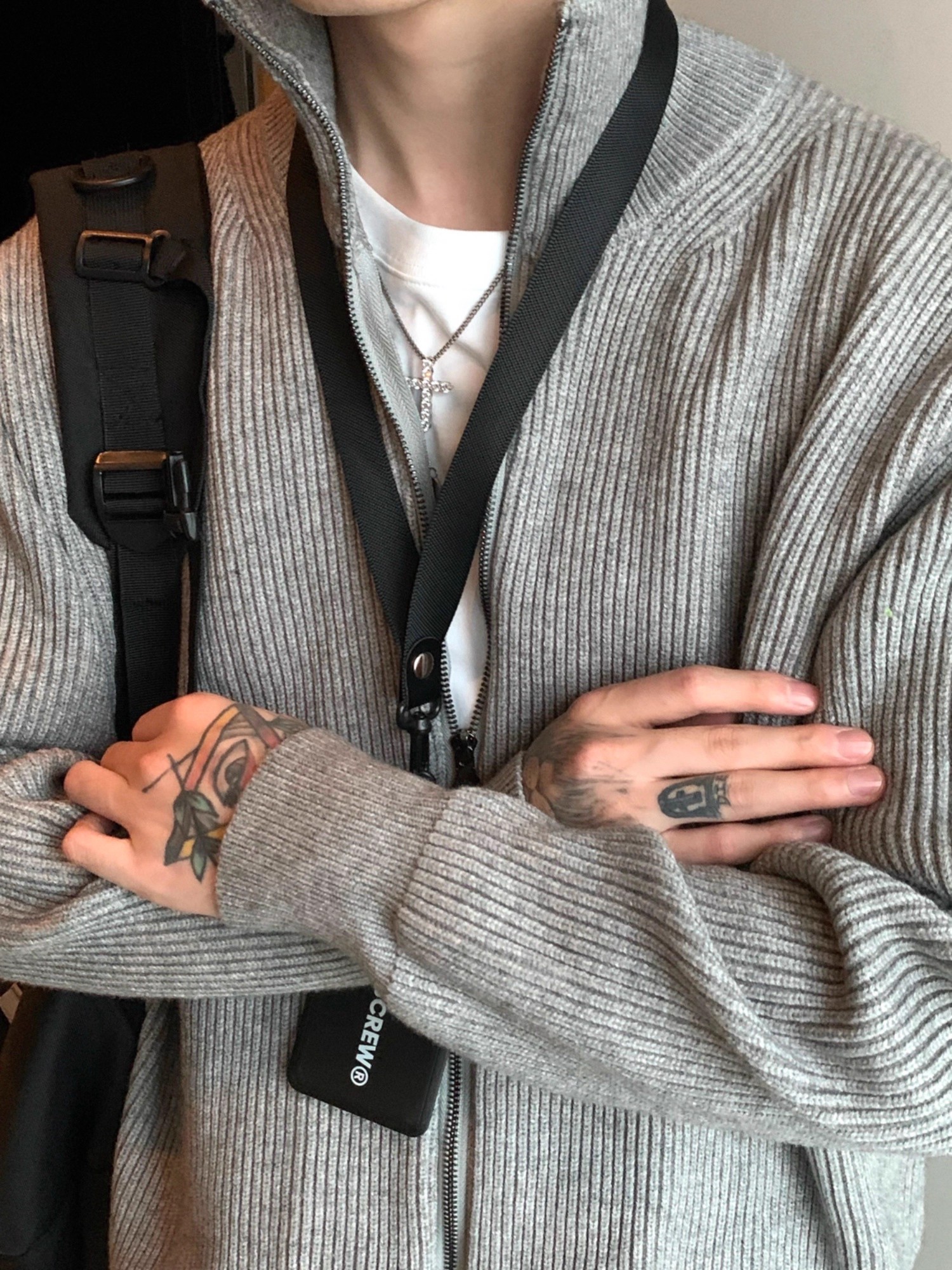 【あきにんき / 2Color】STAND COLLAR ZIP KNIT CARDIGAN MENS KOREAN LOOSE THICK DG008132