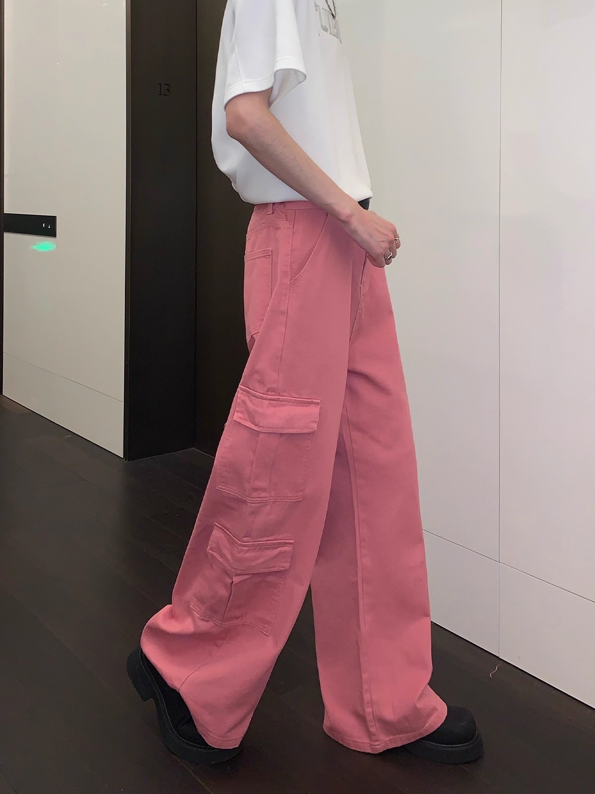【セレブレーションモデル/Unisex】KOREAN STYLE CARGO PANTS: BIG POCKET WIDE-LEG STREET CASUAL DG0081310