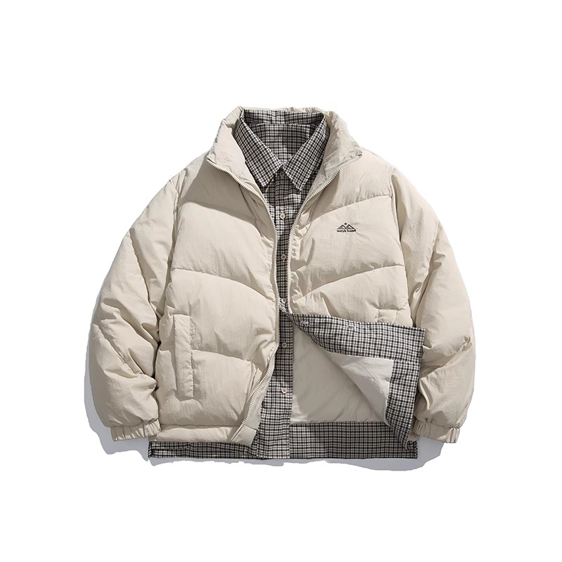 早春のヴィンテージ風フェイクレイヤードダウンジャケット｜軽量で暖かいカジュアルコーデ