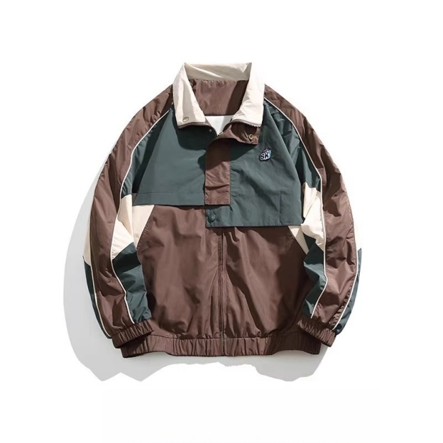 DG STUDIOS DG770  レトロカラーブロックスポーツジャケットとカジュアルワークパンツでアウトドアカジュアルスタイルを演出