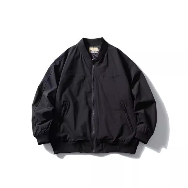 DG STUDIOS DG769 クラシックなブラックとブラウンの配色でシンプルなカジュアルコーデ、都会のトレンドを引き立てるスタイル