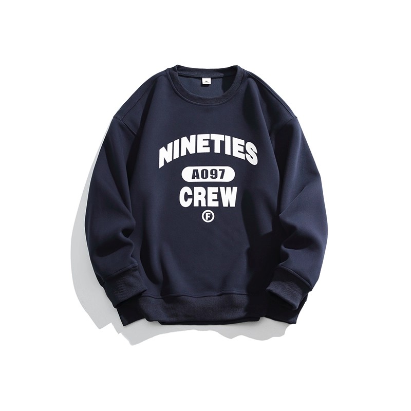 アメカジ風レトロセットアップ｜ネイビー英字スウェット＋オフホワイトワークパンツ