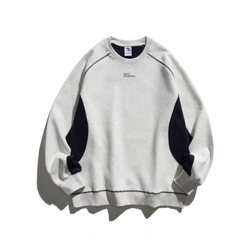 早春のネイビースポーツトラックジャケット｜爽やかなカジュアルコーディネート