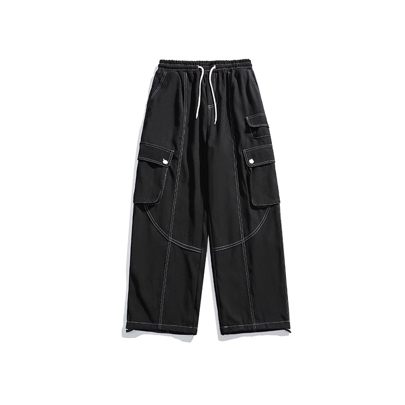 レトロスポーツ風のシンプルコーディネート、自然と都会の融合美を演出