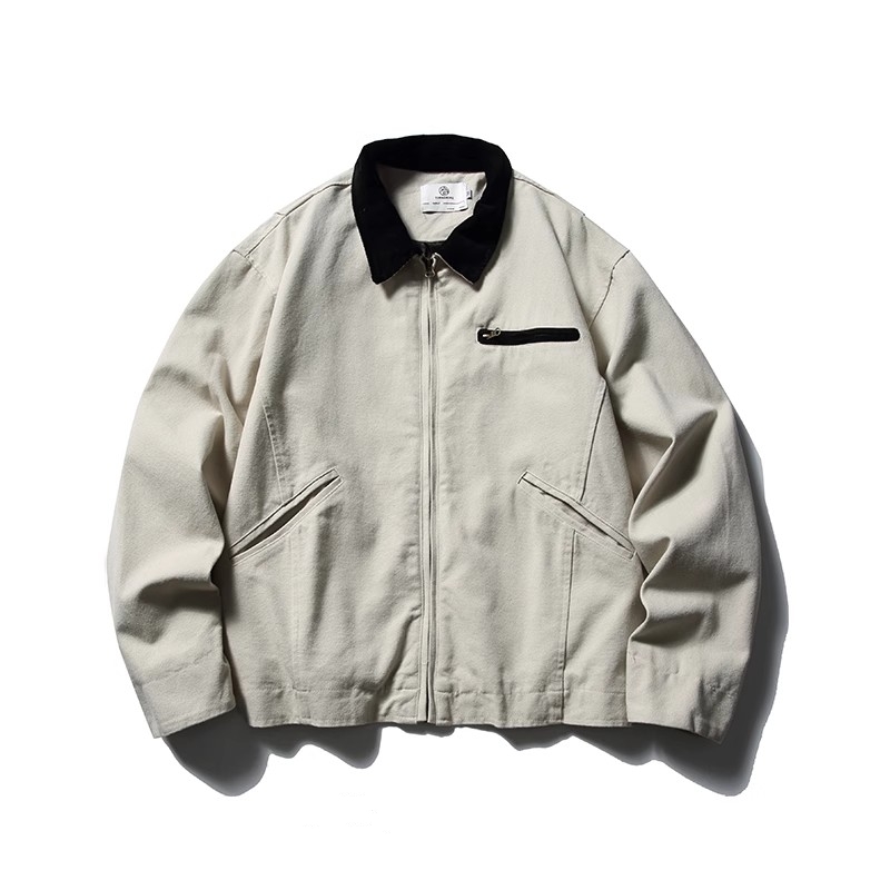 アイボリー工装スタンドカラージャケット｜早春のトレンドメンズコーデ