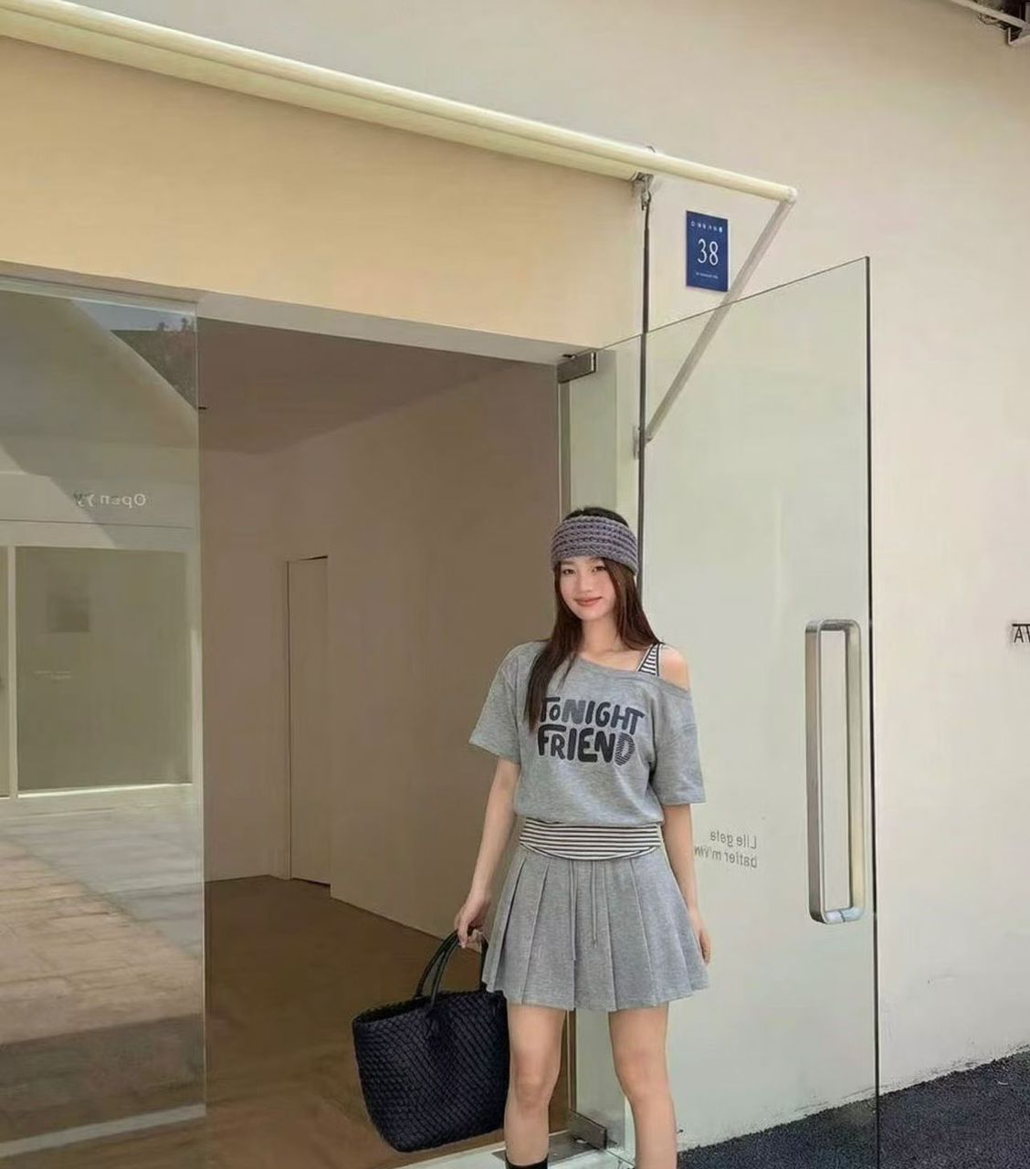 假两件斜肩套装