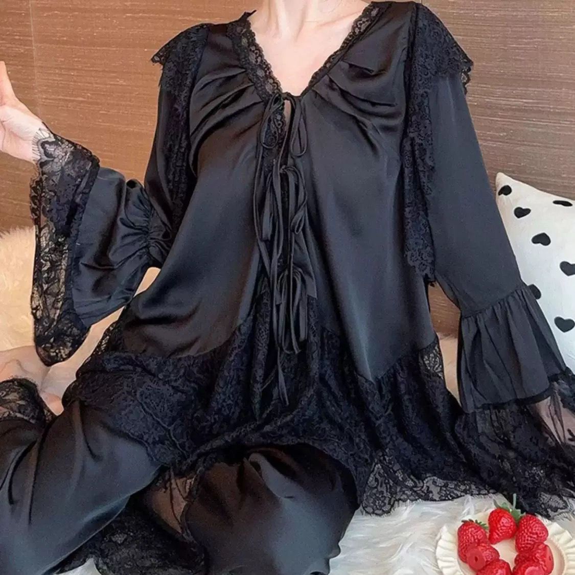 性感蕾丝拼接套装睡衣