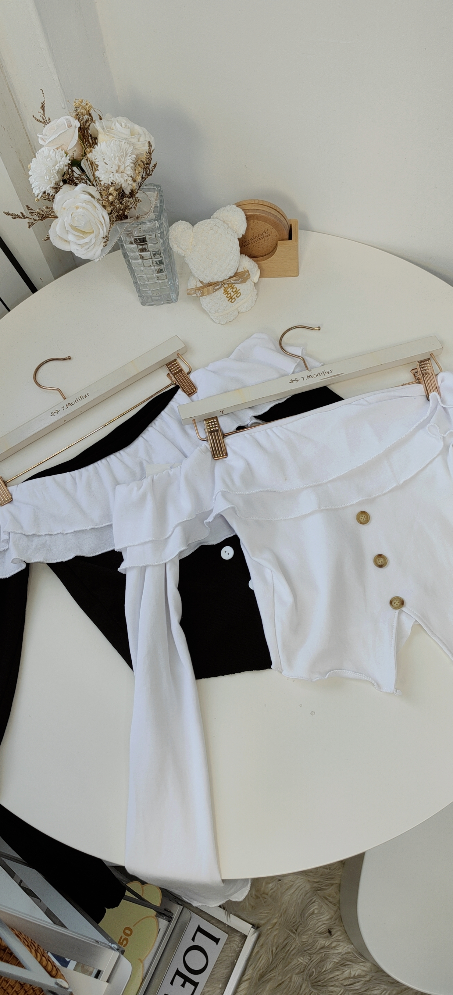 offshuolder tops