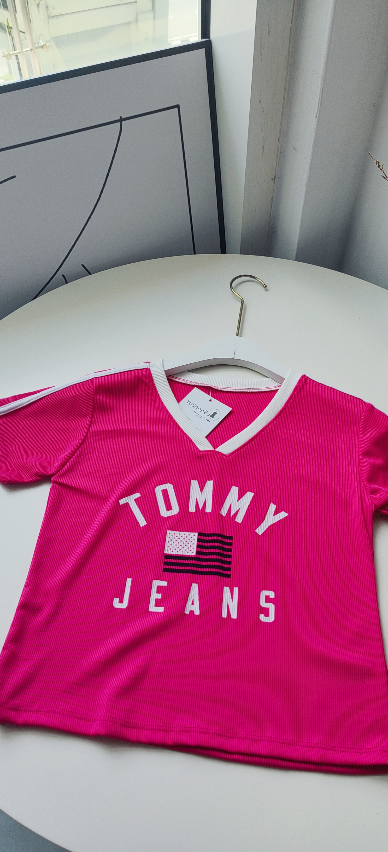 Tommy top