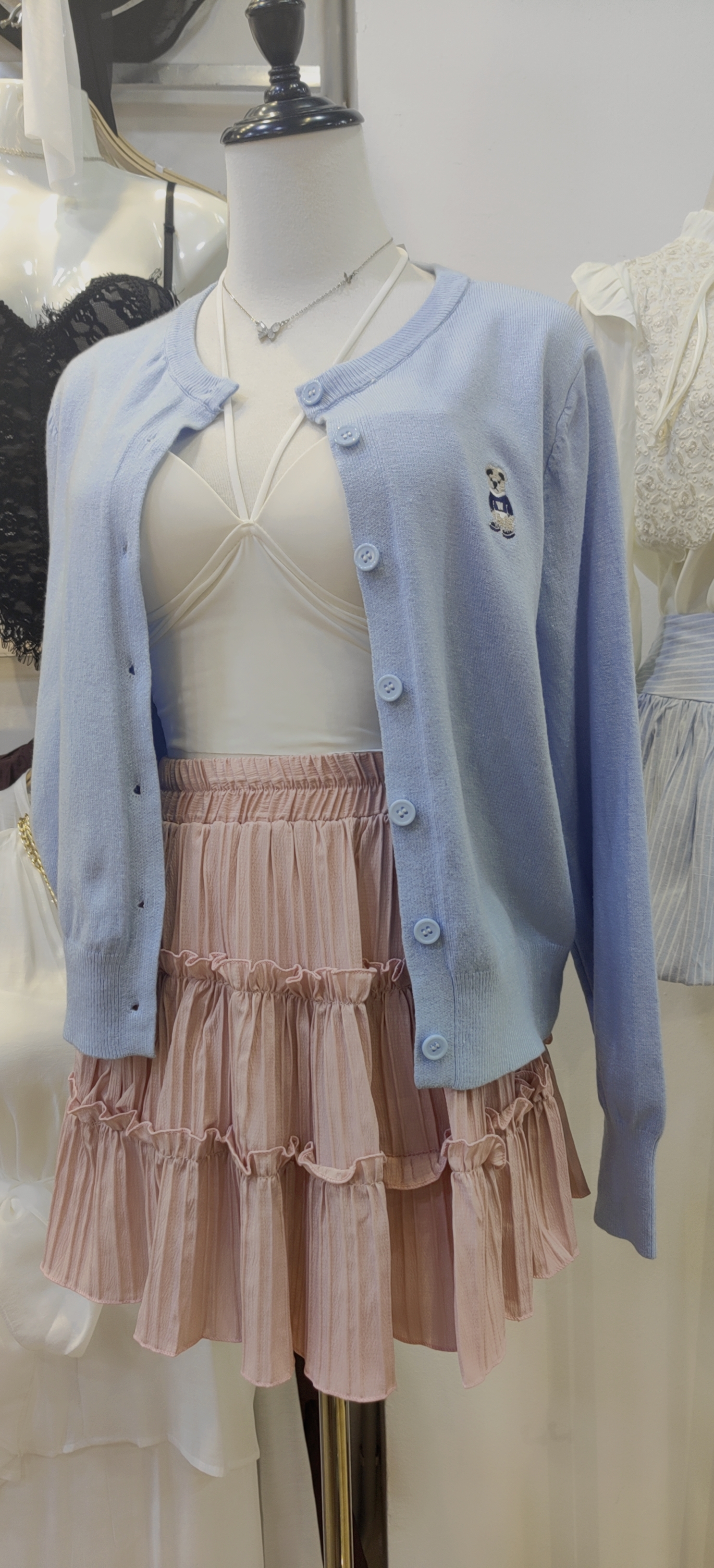 精致刺绣小熊针织开衫长袖毛衣外套