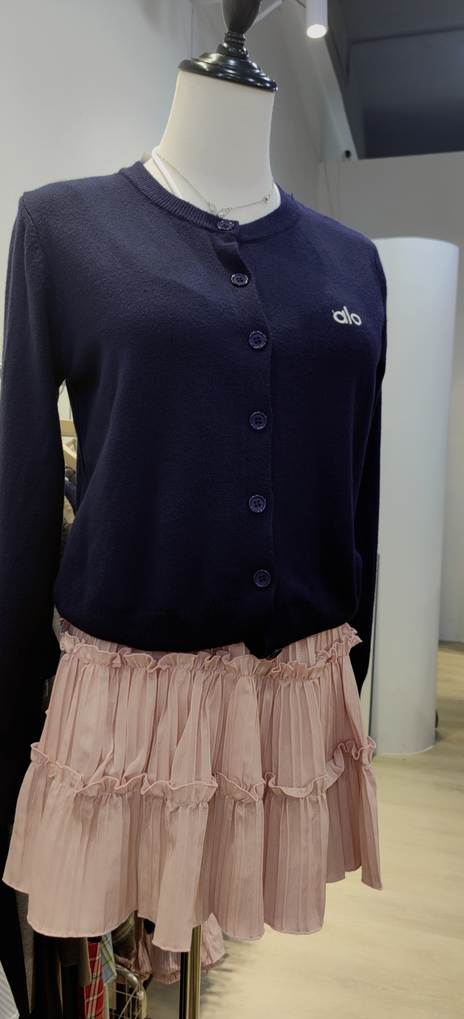 Alo刺绣针织开衫毛衣外套