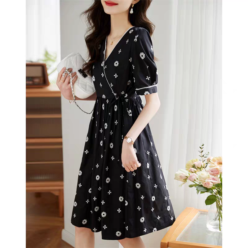 dress赫本风印花连衣裙