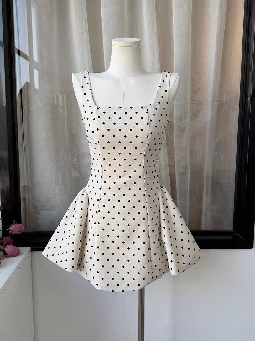 法式复古波点吊带连衣裙