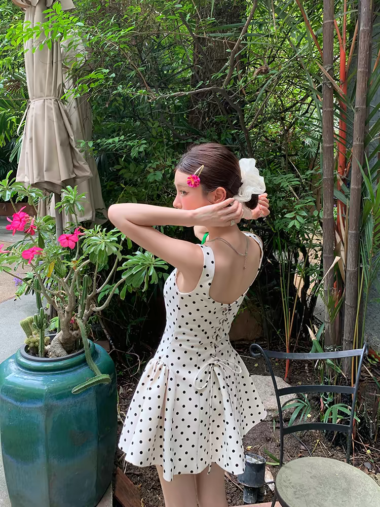 法式复古波点吊带连衣裙