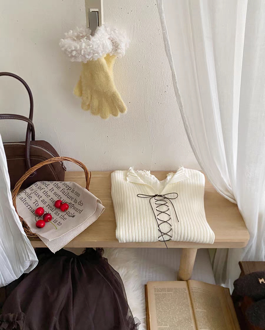 法式温柔风蕾丝拼接系带V领针织毛衣