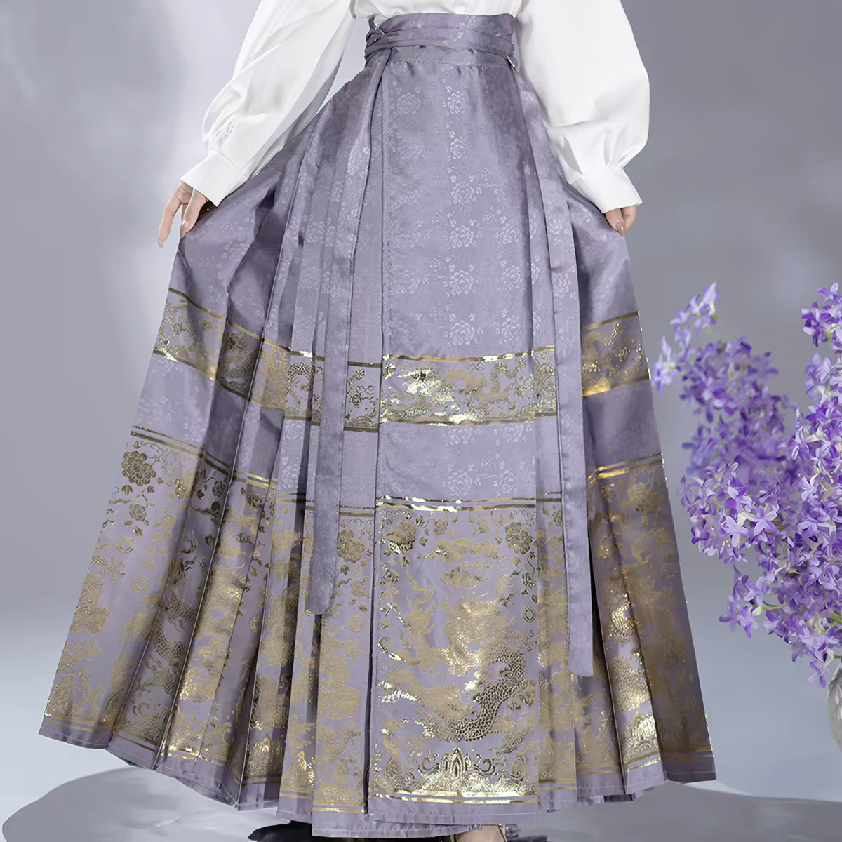 龙图案紫色马面裙