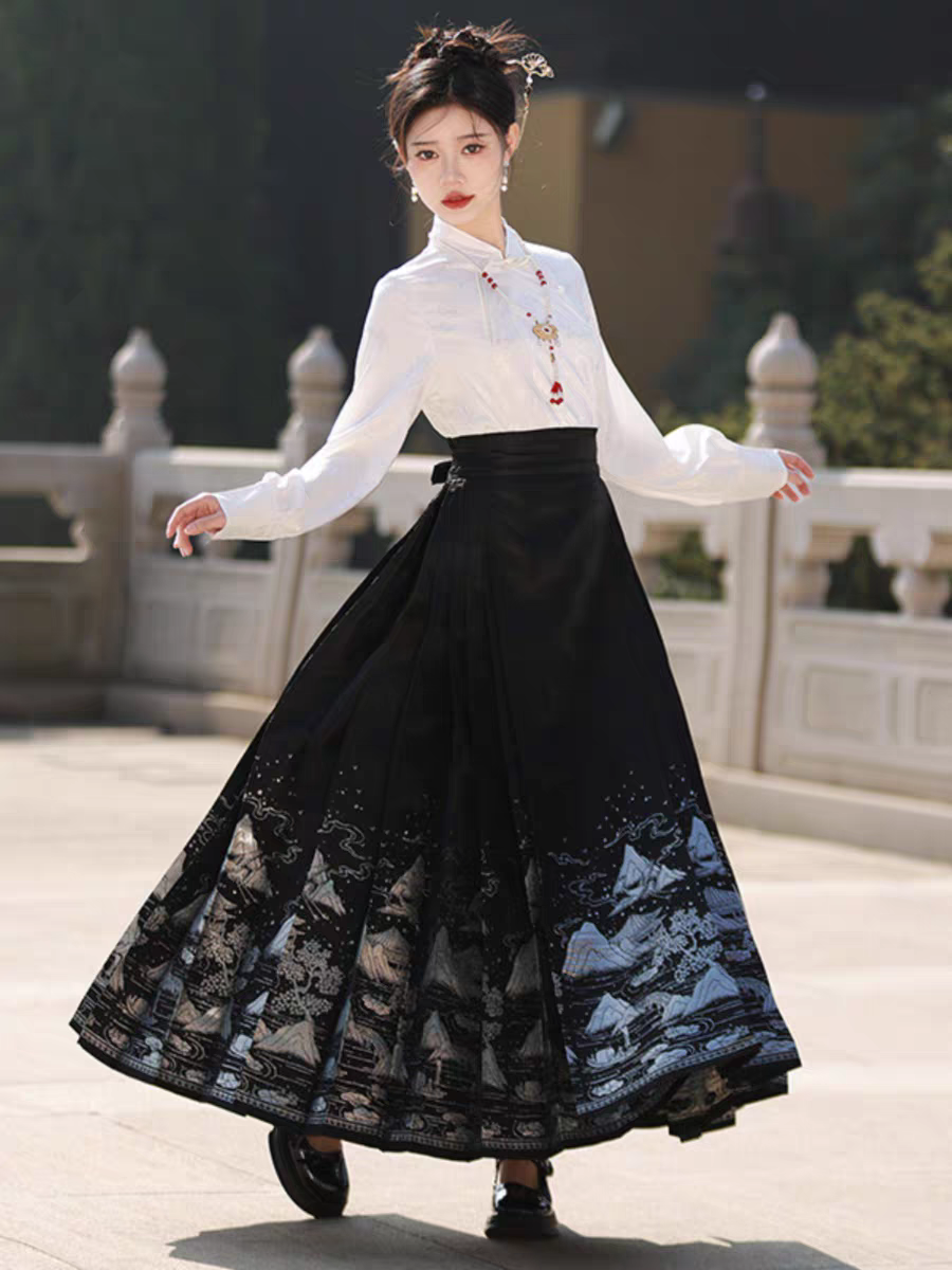 山景画黑色马面裙