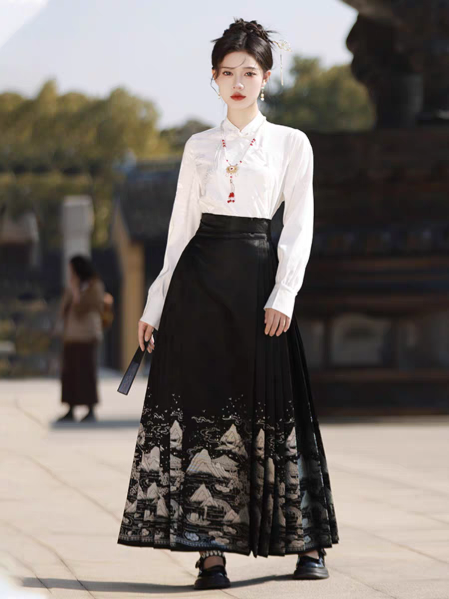 山景画黑色马面裙