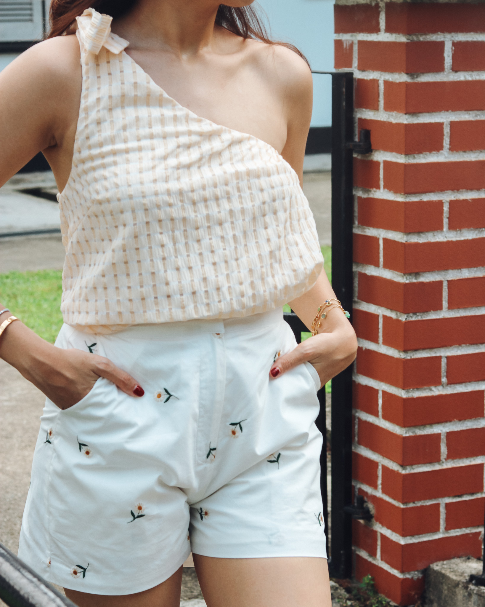 Zelle Shorts in White