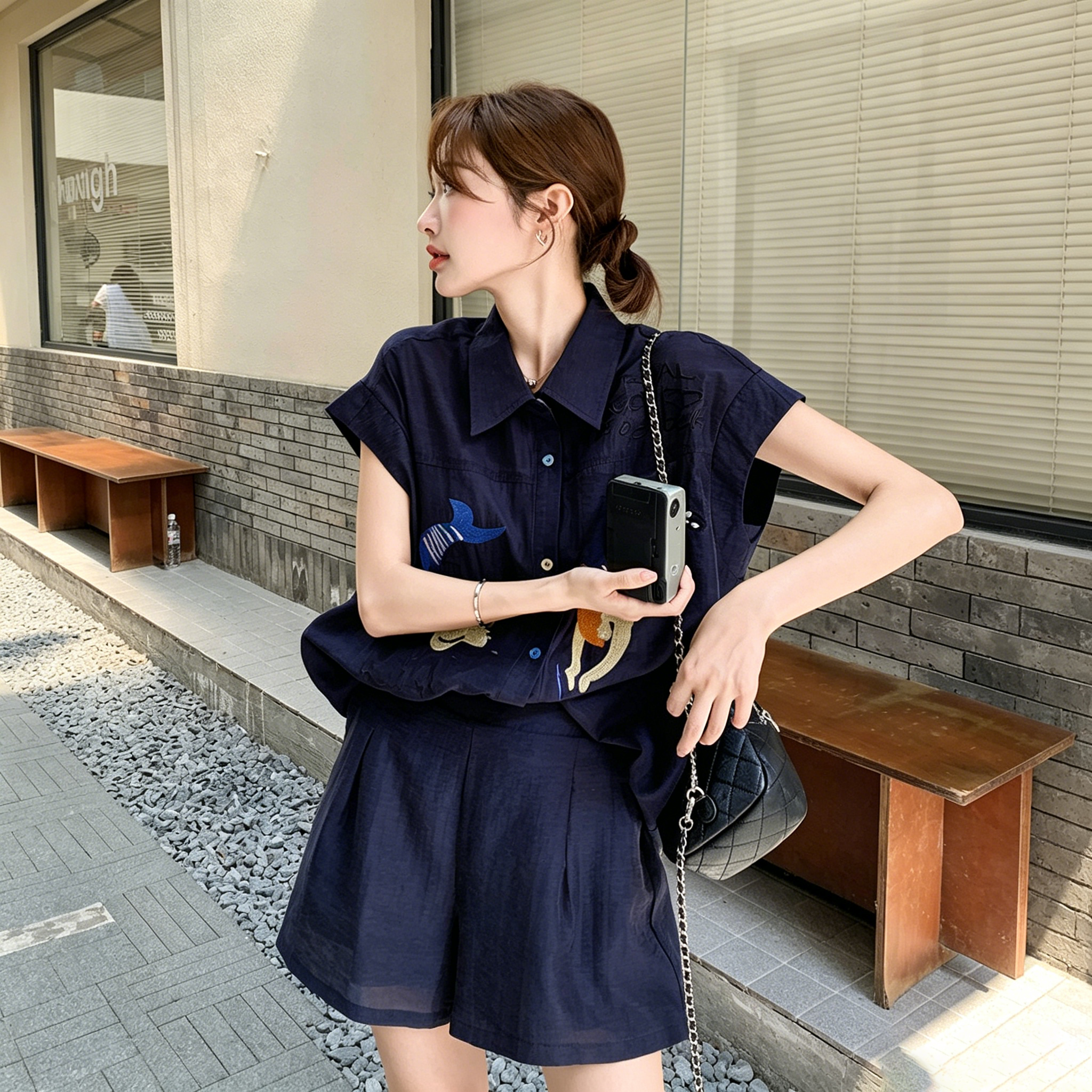 【套裝】藏藍色小個子減齡刺繡棉麻短袖襯衫+休閒短褲兩件套