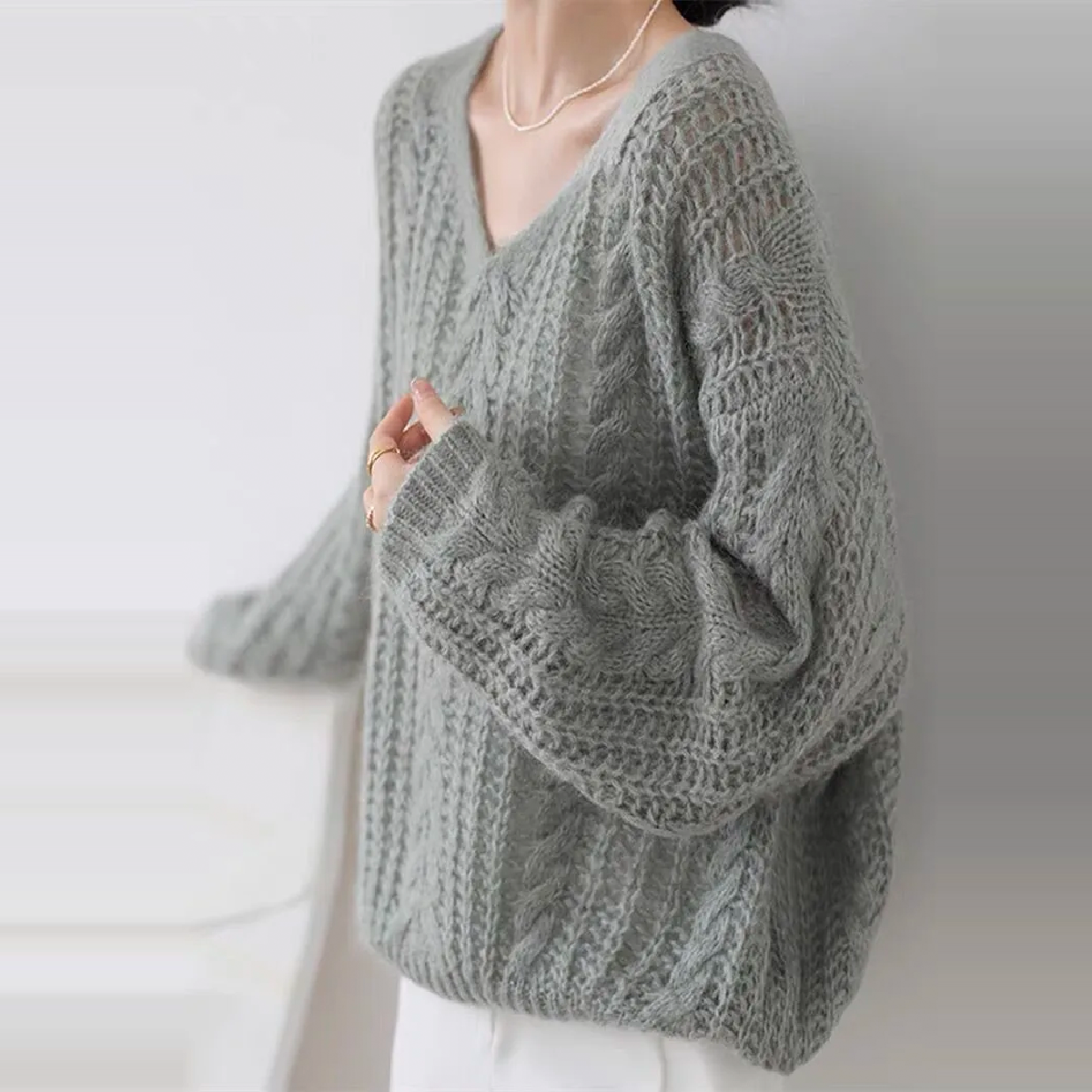 法式軟糯溫柔風V領鏤空慵懶風寬鬆長袖針織衫