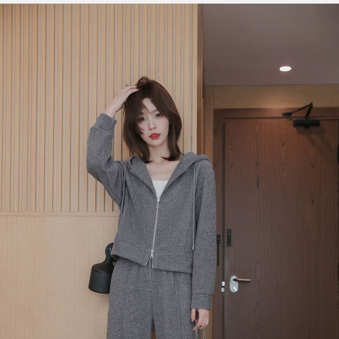 【單件/套裝】時尚連帽短版雙拉鏈外套+直筒休閒褲兩件套-Cicimode