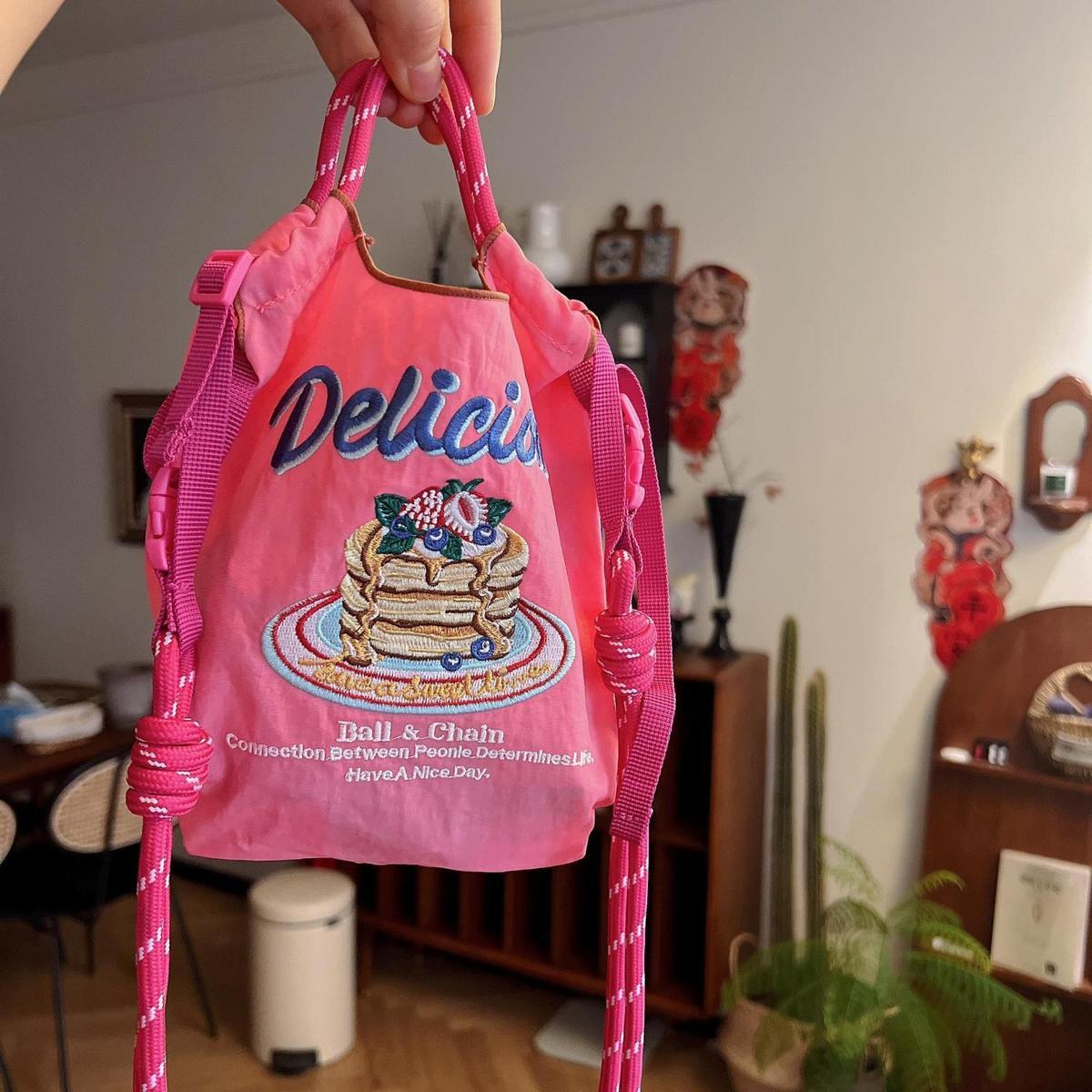 25款日系mini款休閒設計感刺繡環保尼龍手提斜挎包-Cicimode