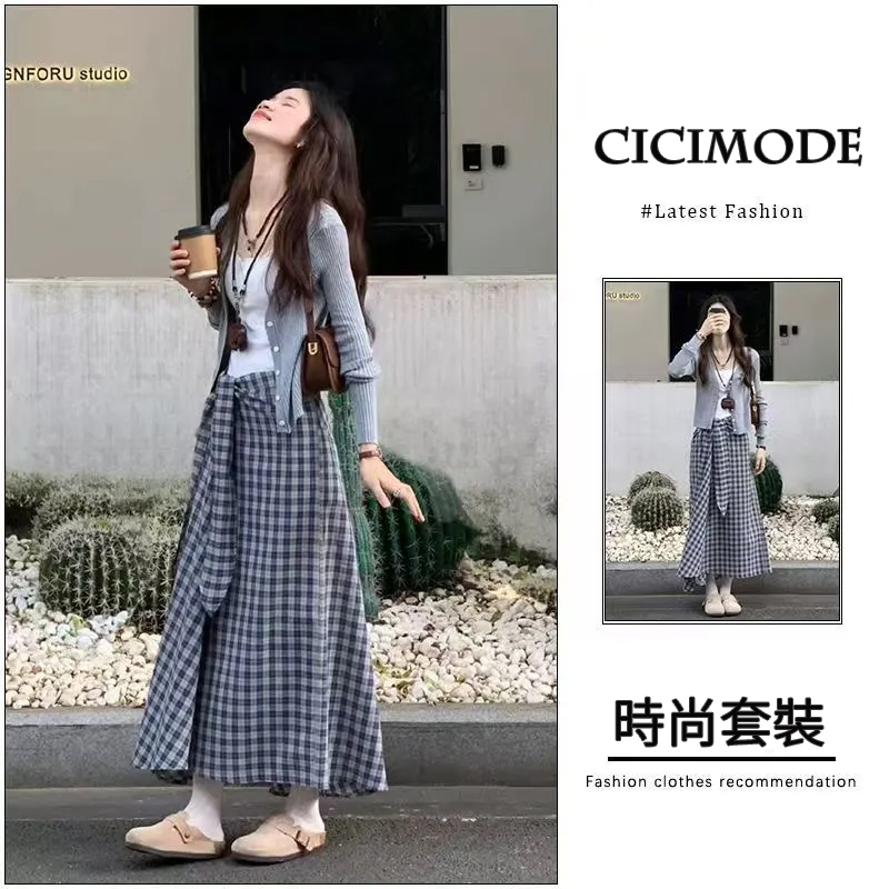 【單件/套裝】法式灰色長袖針織開衫+白色吊帶+氣質格子綁帶半身裙三件套-Cicimode