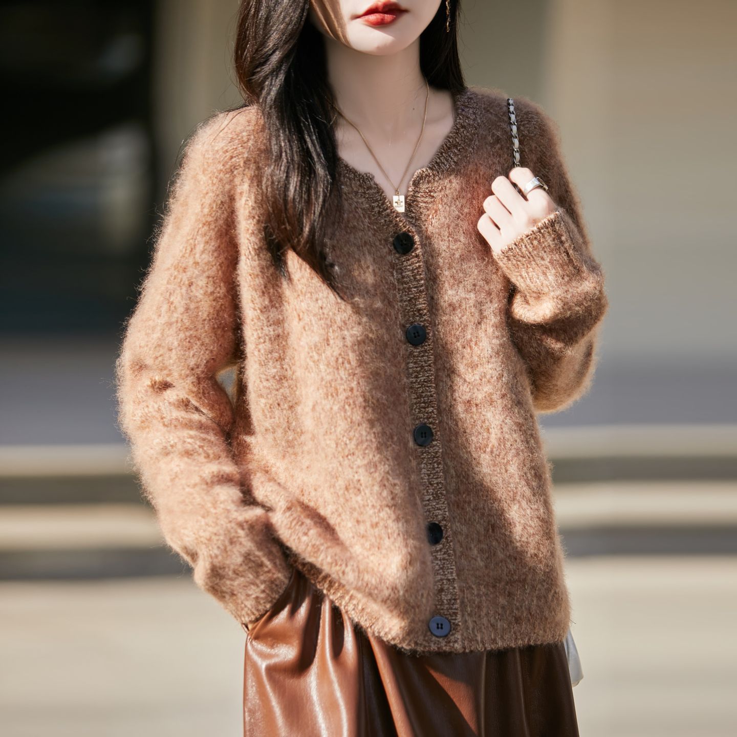 法式慵懶風花紗拉絨羊毛針織開衫-Cicimode