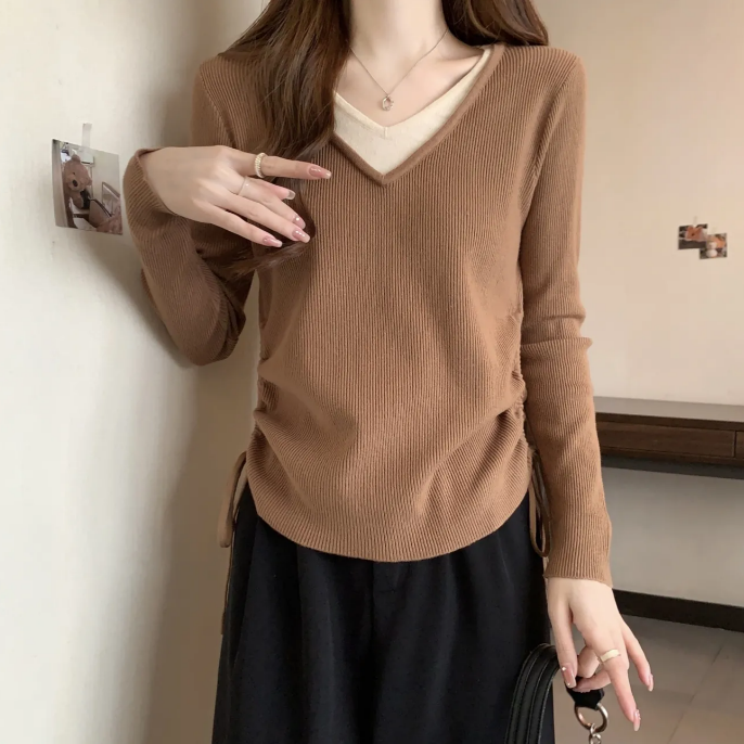 假兩件設計感正肩v領長袖內搭打底衫-Cicimode