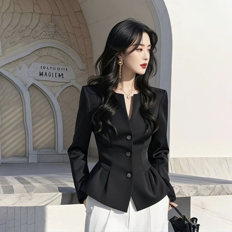 法式高級感輕奢別緻絕美氣質短款長袖外套-Cicimode