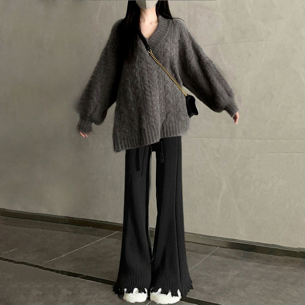 【單件/套裝】溫柔鹽系韓版慵懶風v領麻花毛衣+黑色針織褲兩件套-Cicimode