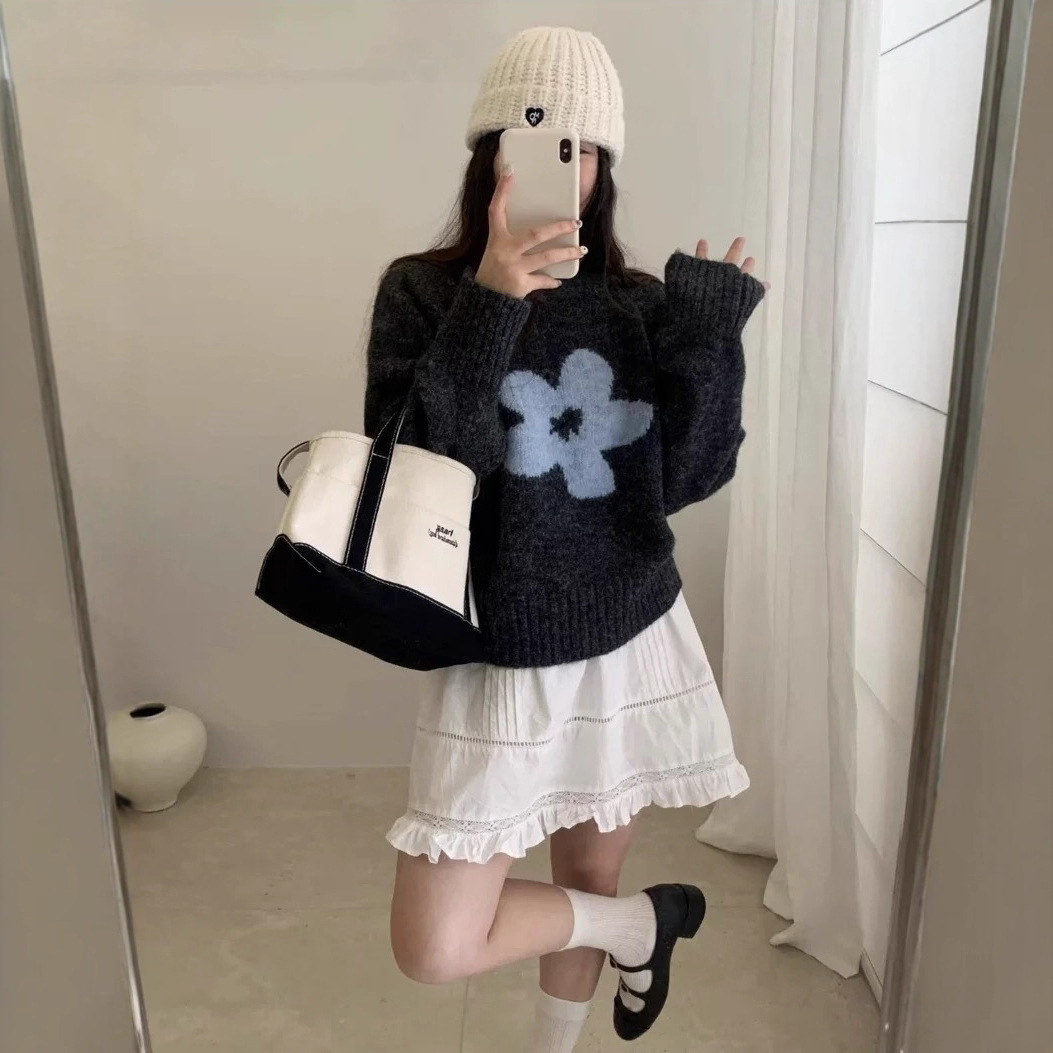 韓系花朵提花圓領短版套頭針織毛衣-Cicimode
