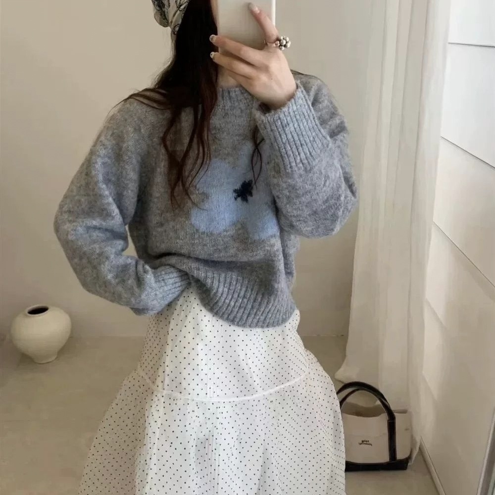 韓系花朵提花圓領短版套頭針織毛衣-Cicimode