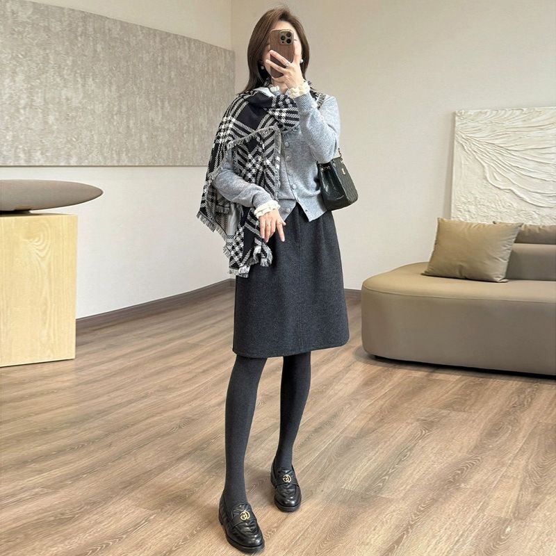 簡約高腰通勤顯瘦藏肉花苞中裙毛呢半身裙-Cicimode