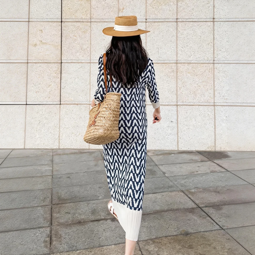 時尚休閑巨顯瘦褶皺印花氣質中長款洋裝