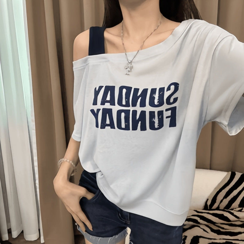 韓版時尚寬鬆顯瘦斜肩吊帶撞色字母短袖T桖-Cicimode