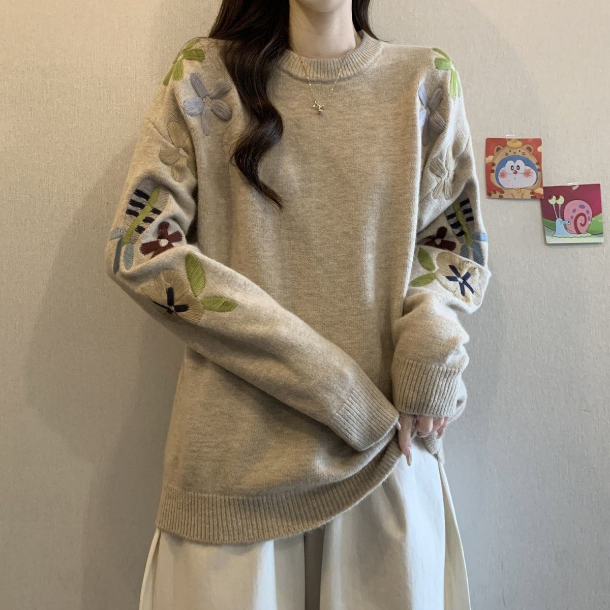 韓版寬鬆刺繡打底衫休閒圓領內搭針織衫