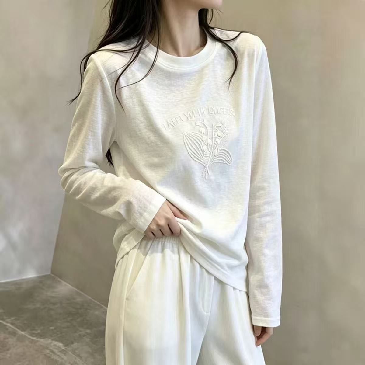 雪花棉親膚寬松顯瘦百搭簡約刺繡長袖T恤
